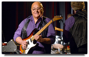 Roger Beaudet Guitariste des Versatiles